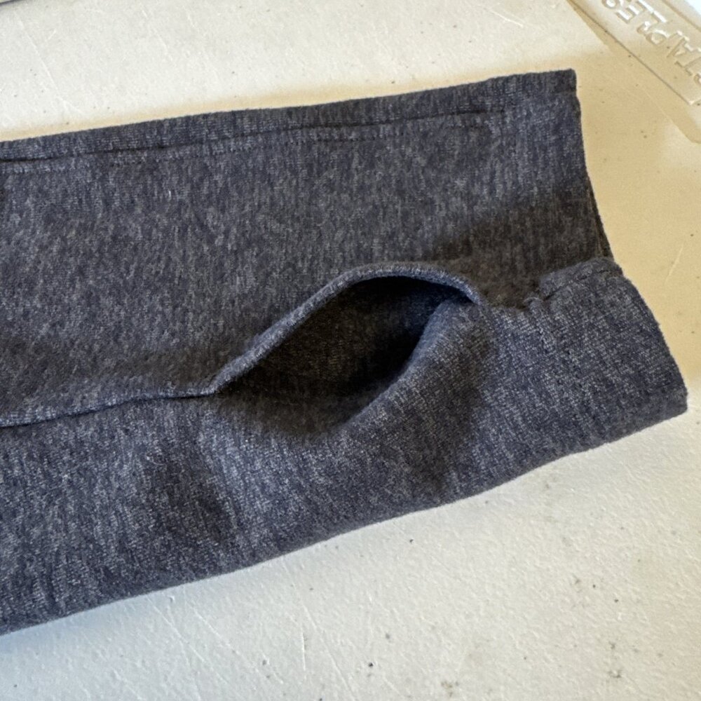 Lululemon Surge Warm 1/2 Zip Heathered Black Pullover Activewear Size M Mens - Picture 10 of 11
